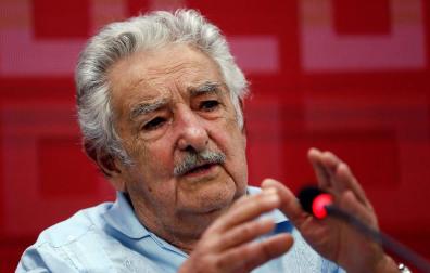 José Mujica alerta del "holocausto ecológico" de la sociedad de consumo