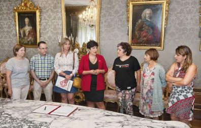 Nuevo pacto educativo en Navarra: menos horas para docentes de más de 55 años y sustituciones inmediatas
