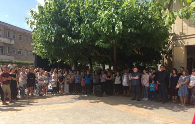 Concentración silenciosa en Huarte por su vecina muerta y todas las víctimas