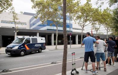 La Policía Nacional detiene al supuesto agresor de la mujer que retiró lazos en Barcelona