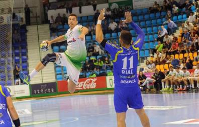 Aguirrezabalaga estará unos 3 meses de baja por una fractura de peroné