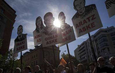 Miles de personas en la manifestación contra la sentencia del 'caso Alsasua'