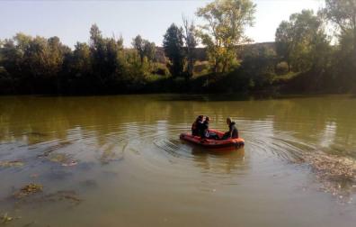 Bomberos del parque de Peralta encontraron el cuerpo