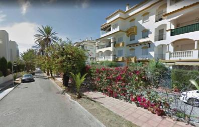 Fallece una niña de cuatro años en una piscina en Marbella