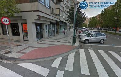 Atropellada por un ciclista que circulaba por la acera de la Avenida Bayona de Pamplona