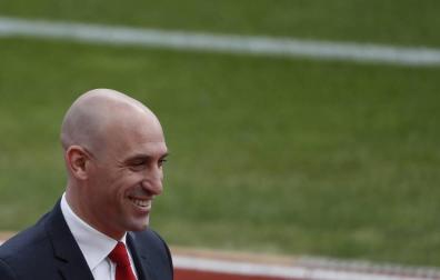 Rubiales cancela el viaje millonario a Rusia y permite uno de 400.000 euros