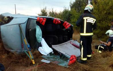 Dos mujeres heridas en sendas salidas de vía en Cascante y Yabar
