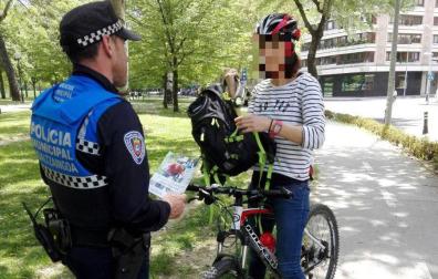Multada con 1.000 euros una ciclista en Pamplona por triplicar la tasa de alcohol