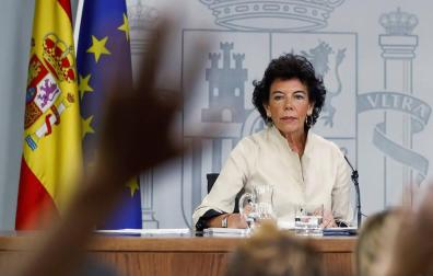 El Gobierno denuncia una "cacería" y un "brutal acoso" de la oposición