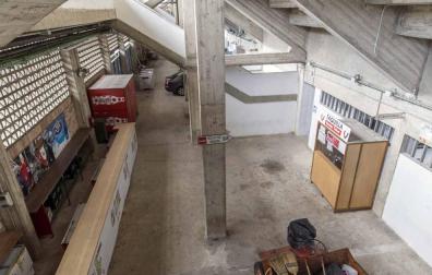 Fotos del estado en el que se encuentra El Sadar, abocado a una reforma.