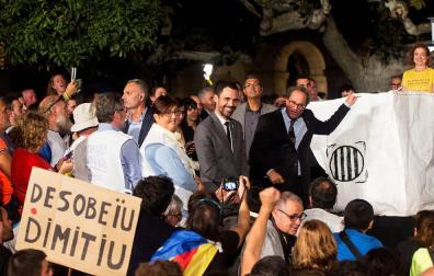La presión de la calle se vuelve en contra del Gobierno catalán un año después del 1-O