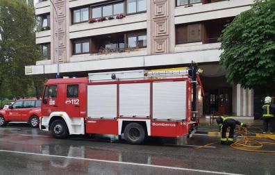 Trasladada una persona por un incendio en una cocina en el barrio de Iturrama