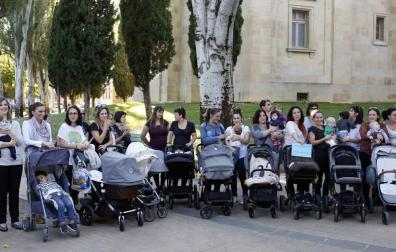 Nuevo acto reivindicativo de las madres afectadas por la devolución del IRPF