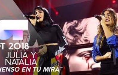 Julia y Natalia cantan "Pienso en tu mirá" en la Gala 5 de OT