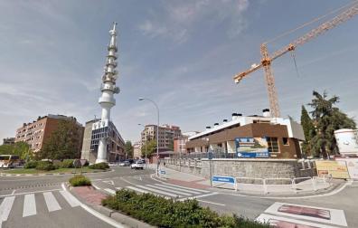 Una niña de 14 años, atropellada en la calle Monjardín