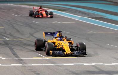 Hamilton gana en Abu Dabi la última carrera de Alonso en la Fórmula 1