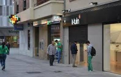 Investigan un intento de alunizaje en la tienda de Apple en el Ensanche de Pamplona
