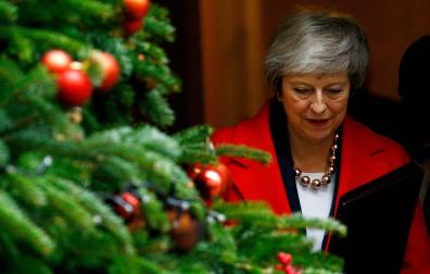 El Parlamento castiga a Theresa May a una semana de votar el Brexit