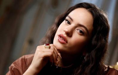 Rosalía presenta su nuevo disco con un concierto gratuito en Madrid