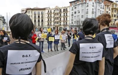 Autoescuelas critican a la DGT por la falta de examinadores en Navarra