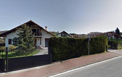 Vista de la calle Albisualdea de Lekunberri, donde se ha producido la intoxicación.