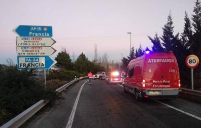 Un vecino de 84 años circula en sentido contrario y choca con otro vehículo en la PA-34