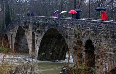 La alerta por nieve afecta al centro y al norte de la Comunidad foral