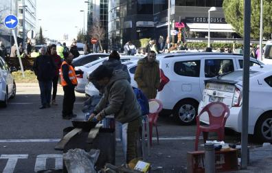 Sexto día de huelga de los taxistas, pendientes de la respuesta de la Comunidad