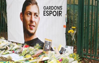 La familia Emiliano Sala recauda más de doscientos mil euros para su búsqueda