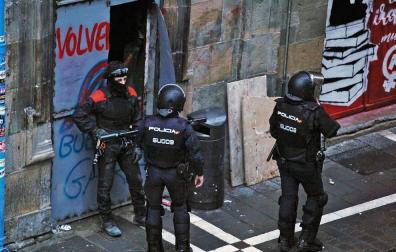 Okupan de nuevo Rozalejo tras la manifestación en apoyo al gaztetxe