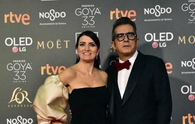 Los primeros invitados a la 33 ceremonia de los Premios Goya han comenzado a llegar a la alfombra roja del Palacio de Exposiciones y Congresos de Sevilla (FIBES) hacia las 18.20 horas de este sábado 2 de febrero
