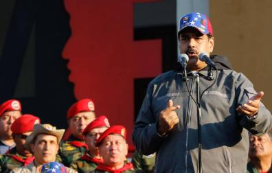 Maduro llama "cobarde" a Sánchez por reconocer a Guaidó