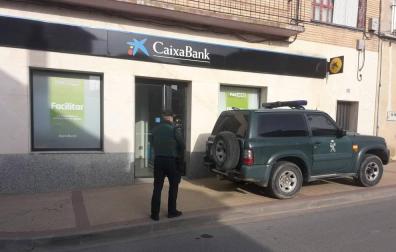 Atracan a punta de pistola una sucursal de La Caixa en Sartaguda