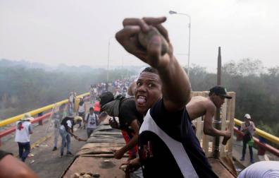 La tensión y el caos reinan en Venezuela