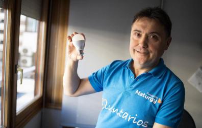 El voluntariado llega a la factura de la luz