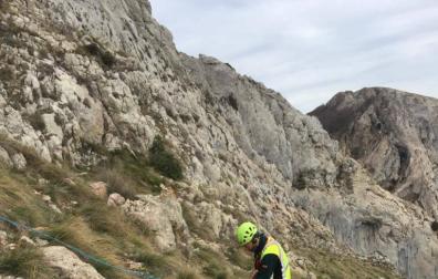 Rescate del montañero en el monte Yoar.