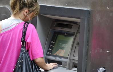 Las quejas por comisiones bancarias se triplican desde 2007