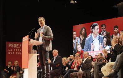 Sánchez acusa a PP, CS y Vox de tener "más testosterona que neuronas"