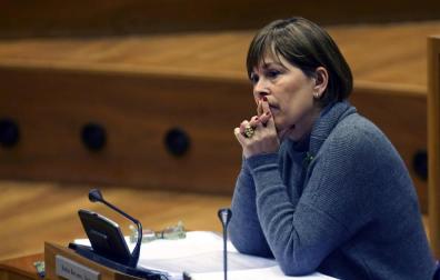 La presidenta Barkos declara tener 3.400 euros en su cuenta bancaria