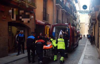 Herido grave al caerle un saco en la cabeza desde un andamio en Pamplona