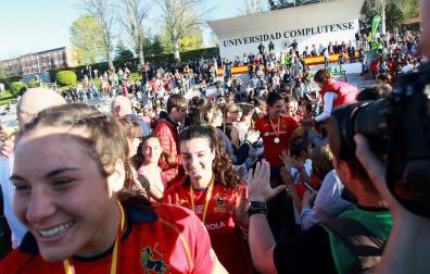 Récord de público en un partido de rugby femenino con 9.000 espectadores