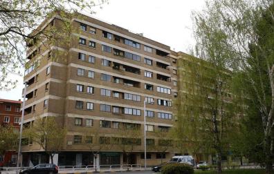 Acude a la universidad para que dejen de hacer ruido unas estudiantes en Pamplona