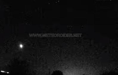 La roca de un aseteroide crea una brillante bola de fuego que sobrevoló el norte de la provincia de Cáceres hasta Ávila.