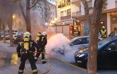 Los fuegos se han producido en la calle Monasterio de Alloz de San Juan, en la calle Guelbenzu de La Milagrosa y en la calle Río Alzania, de Azpilagaña