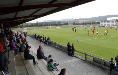 Los aficionados de Osasuna se movilizan para poyar al equipo en Tajonar
