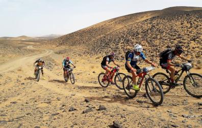 Fallece el español Fernando Civera en la prueba Garmin Titan Desert