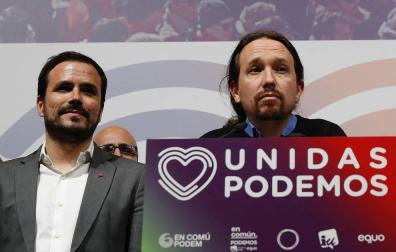 Alberto Garzón y Pablo Iglesias, en su comparecencia tras las elecciones.