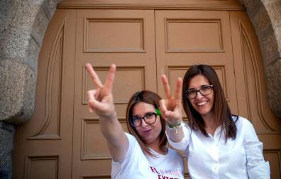 Alquilan un avión para poder hacer las oposiciones en Galicia y Madrid el mismo día