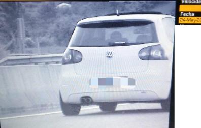 Imagen del vehículo a 199 km/h en la A-12.