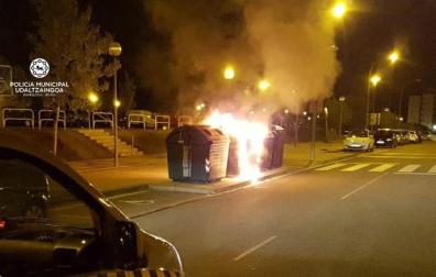 Arden varios contenedores en distintas calles de la Milagrosa